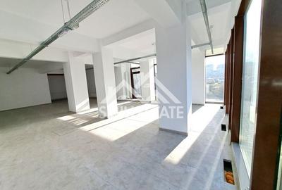 Spatiu comercial vitrine, vad stradal - 11