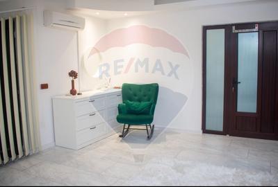 Casă / Vilă cu 5 camere de vânzare - 12