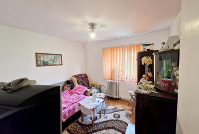0 % comision Apartament 3 camere decomandat, Aleea Brates 2.515 eu/mp - 16