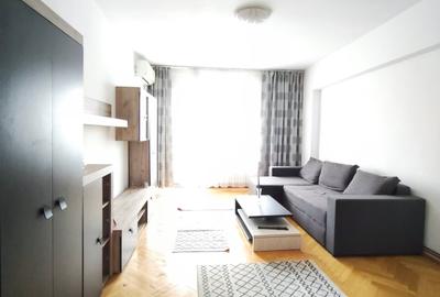 Apartament cu 2 camere decomandat, mobilat în Central