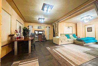 Vanzare - Vila 5 Dormitoare- Eficienta Energetica Ridicata - 1