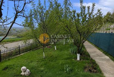 Casă tip duplex de vânzare – Aroneanu, la stradă principală, teren 473mp! - 2