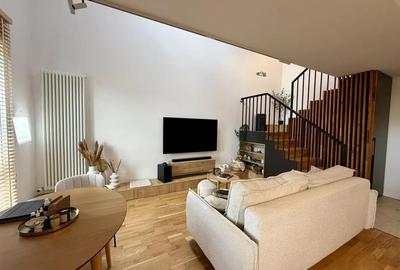 Apartament cu 3 camere decomandat, mobilat în Central