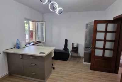 Bucurestii Noi-Str Ciresoaia vila renovata,P+1,3cam 120mp,curte 340mp,proprietar - 13