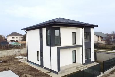 Casă individuală cu 5 camere în Corbeanca