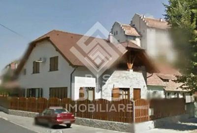 Casă individuală cu 6 camere în Ultracentral