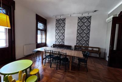In cadrul unei cladire simbolice demne de remarcat- PALATUL BANATEAN - 9