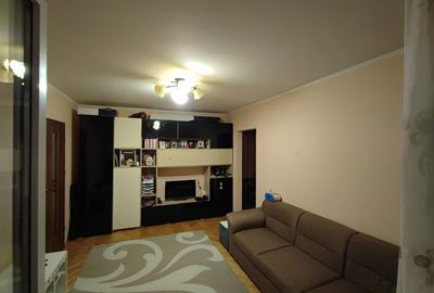 Apartament cu 2 camere semidecomandat, mobilat în Gheorgheni