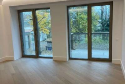 Apartaement 2 camere - LOC DE PARCARE INCLUS- CORTINA 126 - 1