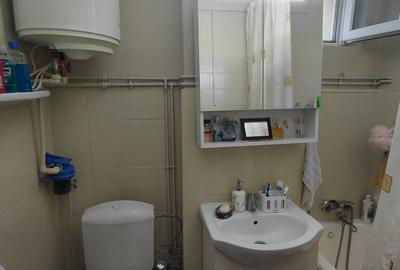 Masina de Paine(Obor),2 camere ,etaj 7/10, - 6