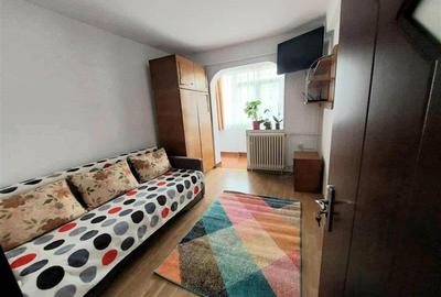 Apartament 3 Camere, Decomandat, Casa de Cultura - 1