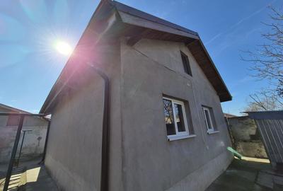 Chiajna - str Eroului, vanzare 2 corpuri de casa - 1