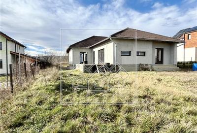 Casa constructie noua in Daia - pe un singur nivel - 810 mp teren - 1