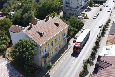 VÂNZARE - SPAȚIU COMERCIAL, CLĂDIRE INTERBELICĂ, CENTRU SIRET - 4