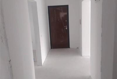 Apartament de vanzare - La Stejari - 15