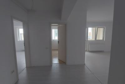 IN CONSTRUCTIE 3 camere dormitor matrimonial la doar 950 m de metrou Aparatori - 2