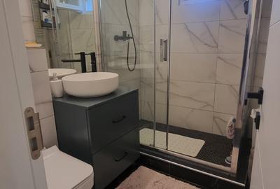 Apartament 4 camere, centrală proprie, parcare, 5 min metrou Apărătorii Patriei - 7