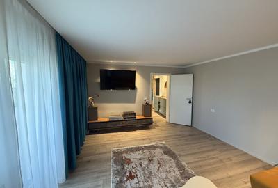 Apartament cu 2 camere decomandat în Tei