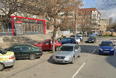 Spatiu comercial de inchiriat pe Strada Imparatul Traian 213-215 - 2