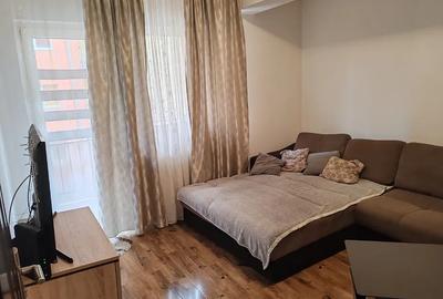 Apartamenr cu 2 camere, 55 mp, decomandat, etaj intermediar,  zona Edgar Quinet - 1
