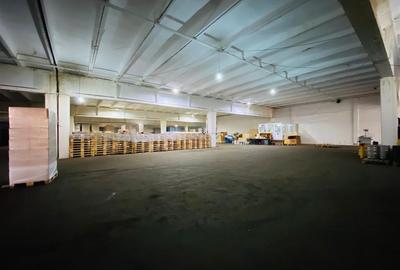 Hala/ showroom, 5000mp, aproape de Carrefour - 14