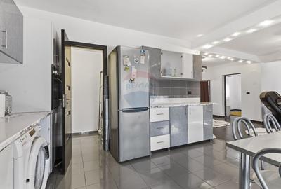 Casă cu 5 camere de inchiriat in Sofronea,Arad - 6