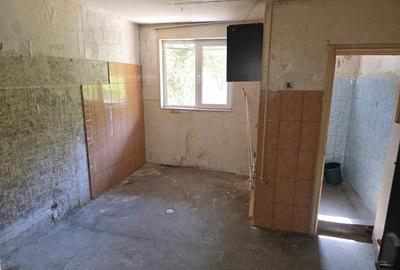 Vanzare Garsoniera Rahova Sebastian - 4