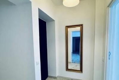 Apartament cu 3 camere semidecomandat în Titan