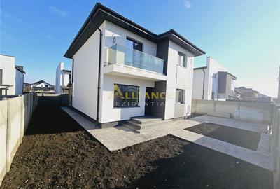 Casă cu 4 camere în Berceni