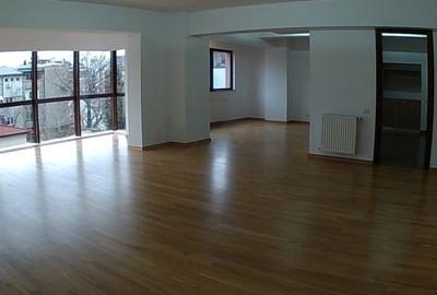 REA1021420 Apartament spatios langa Parcul Herastrau - 5