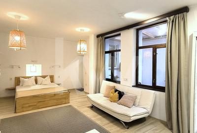 Apartament cu 2 camere semidecomandat, mobilat în Ultracentral