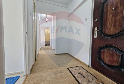 Apartament de vanzare 3 camere Drumul Taberei, Metroul Ialomitei - 8