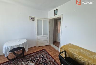 Casa individuala de vanzare cu 7 camere - Recas - 12