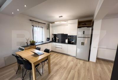 Apartament cu 2 camere, mobilat în Tractorul