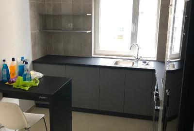 Apartament spațios cu 4  Camere si 3 parcări / Direct proprietar - 4