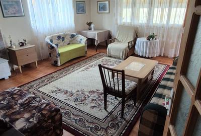 Casă individuală cu 5 camere în Cetate