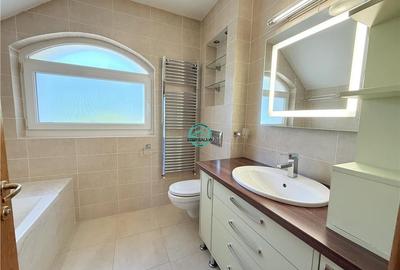 Vand casa in Sancrai cu 5 camere, 2 bai avand un teren generos de 1000mp - 10