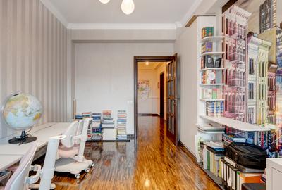 Apartament 170mp utili, 77mp curte și 3 locuri parcare, Parc Bazilescu! - 11