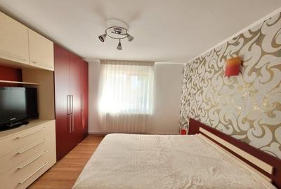 De vanzare Apartament 3 camere in Vila, Aparatorii Patriei, sector 4 - 3