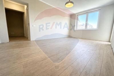 Apartament cu 3 camere de vânzare în zona Dacia - 5