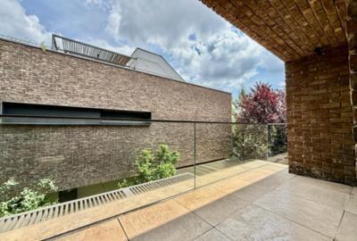 Refined Luxury Residence | Exclusive Villa with Private Spa - 16
