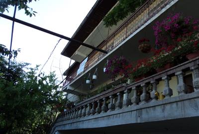 Casa tip duplex, Rm.Valcea, str. N.Iancovescu - 12