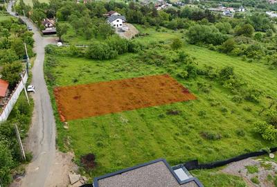 Teren intravilan 1300mp Cisnadioara str. Ciresilor - 1
