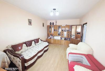 Apartament cu 2 camere decomandat în Dacia