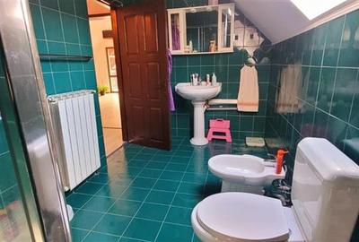 Casa cu potential afacere Rm.Valcea,cartier Traian,comision 0 - 19