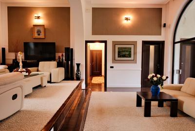 Refugiu toscan la marginea pădurii din Corbeanca, piscină și teren generos - 4