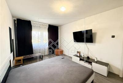 Apartament de vanzare in Sibiu - 3 camere, decomandat - Vasile Aaron - 3