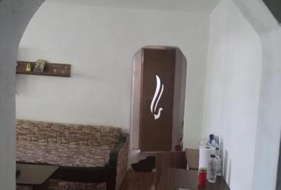 Vând apartament  semidecomandat - 3