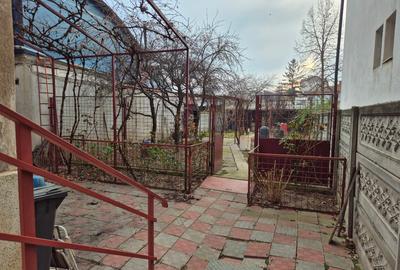 CASĂ 2 etaje + teren 428mp, central în Pitești-Exercițiu - 300,000€ - 4