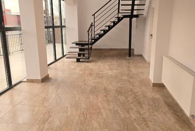 Hala si showroom de inchiriat .hala de 600m si showroom 2 etaje de 100 m - 3